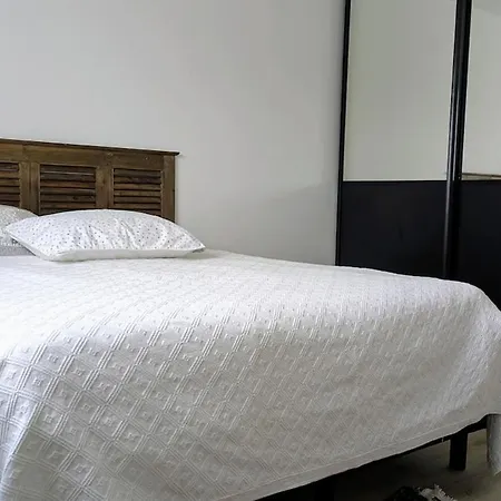 Prázdninový dům Maison Neuve Avec Jardin